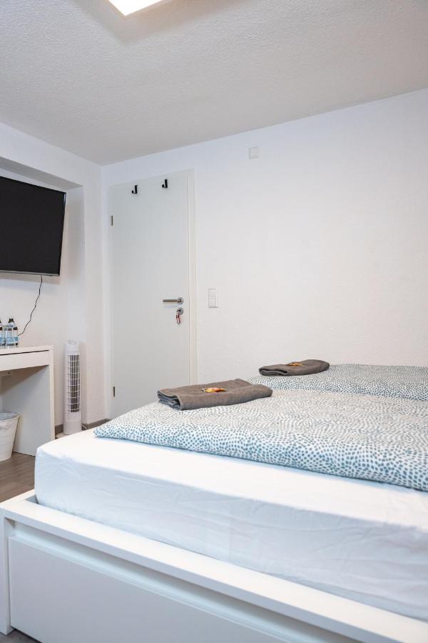 #3 Bequemes Zimmer Mit Pool Und Garten Memmingen Exteriör bild