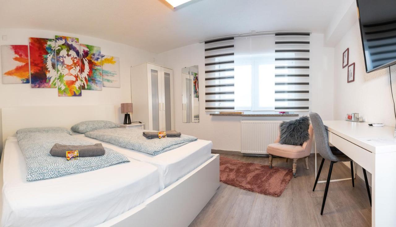 #3 Bequemes Zimmer Mit Pool Und Garten Memmingen Exteriör bild