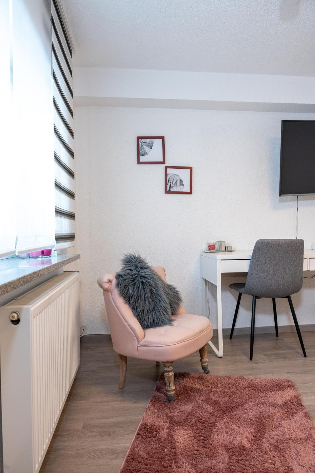 #3 Bequemes Zimmer Mit Pool Und Garten Memmingen Exteriör bild