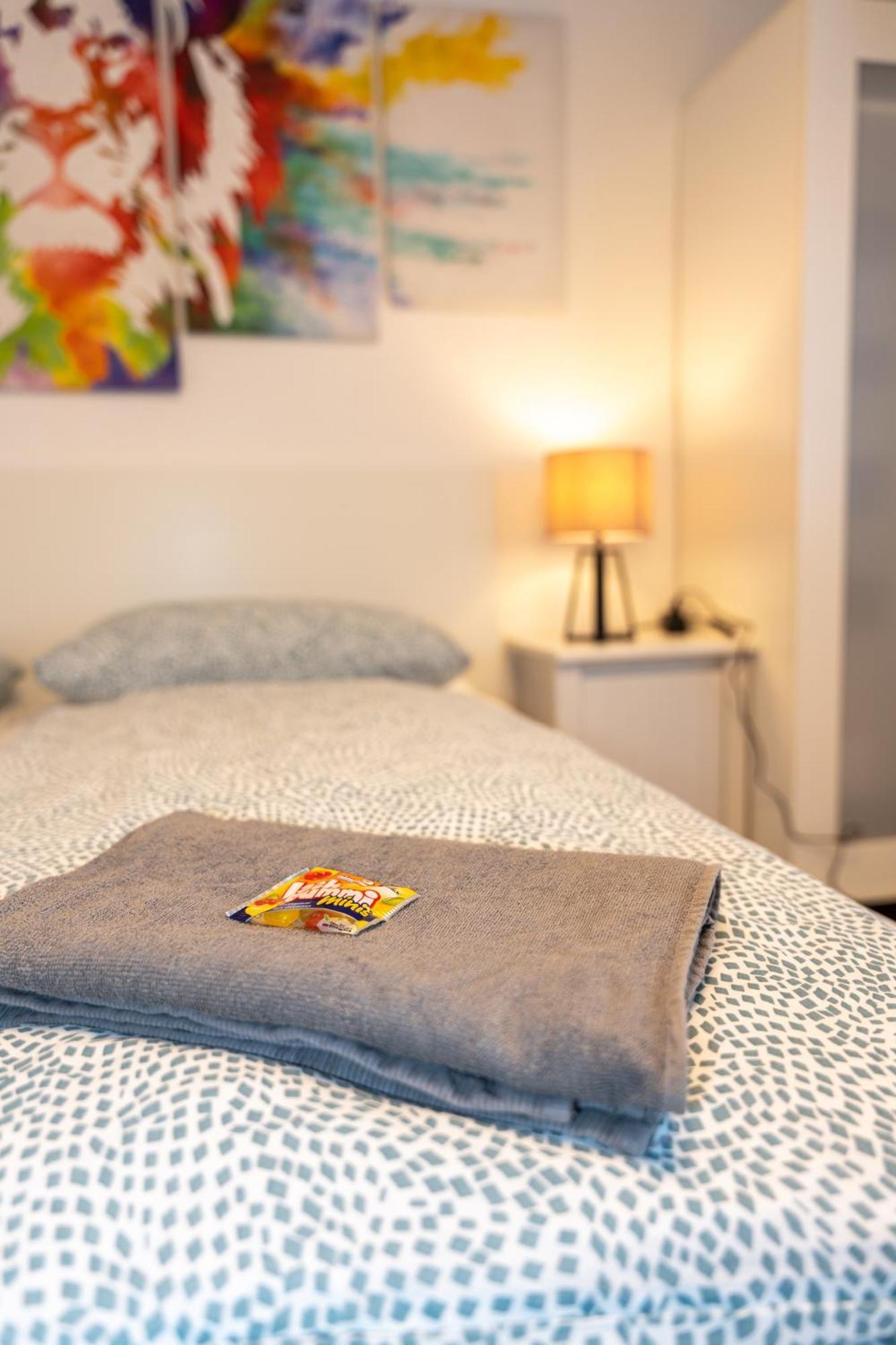 #3 Bequemes Zimmer Mit Pool Und Garten Memmingen Exteriör bild